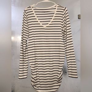 Motherhood Maternity long sleeve shirt